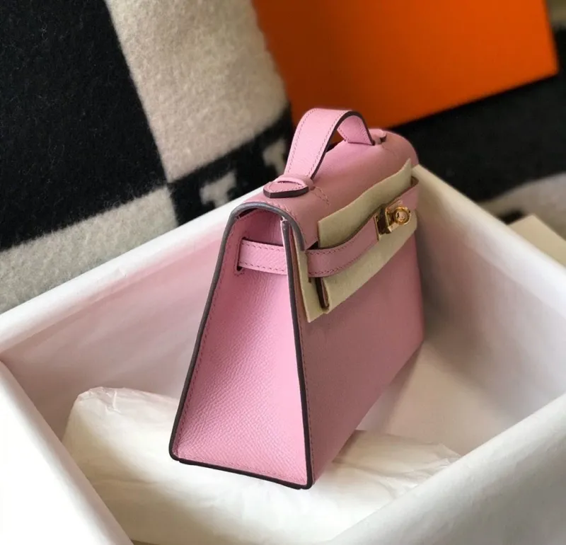 Alternative view of Hermes Pink Kelly DanSe Leather Handbag