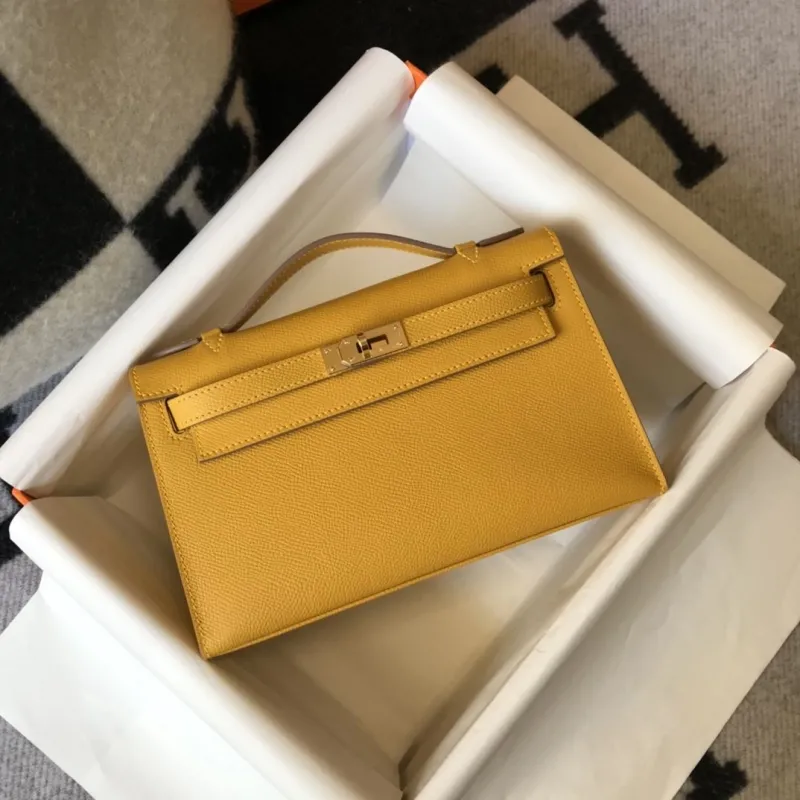 Hermes Yellow Kelly DanSe Leather Handbag - Image 4