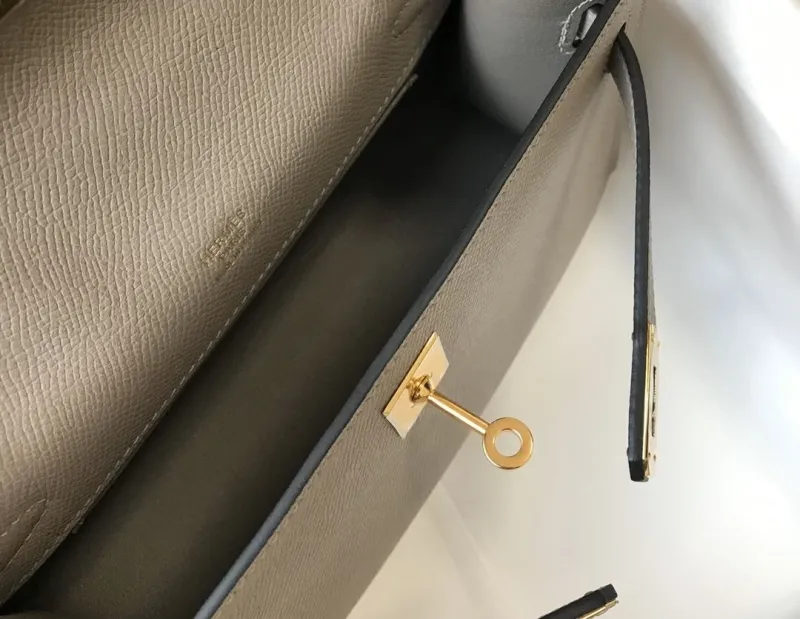 Hermes Kelly DanSe Gray Handbag 62 - Image 7