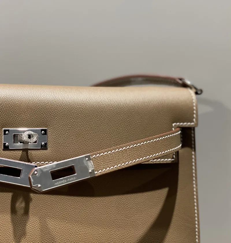 Hermes Kelly DanSe Taupe Shoulder Bag - Image 6