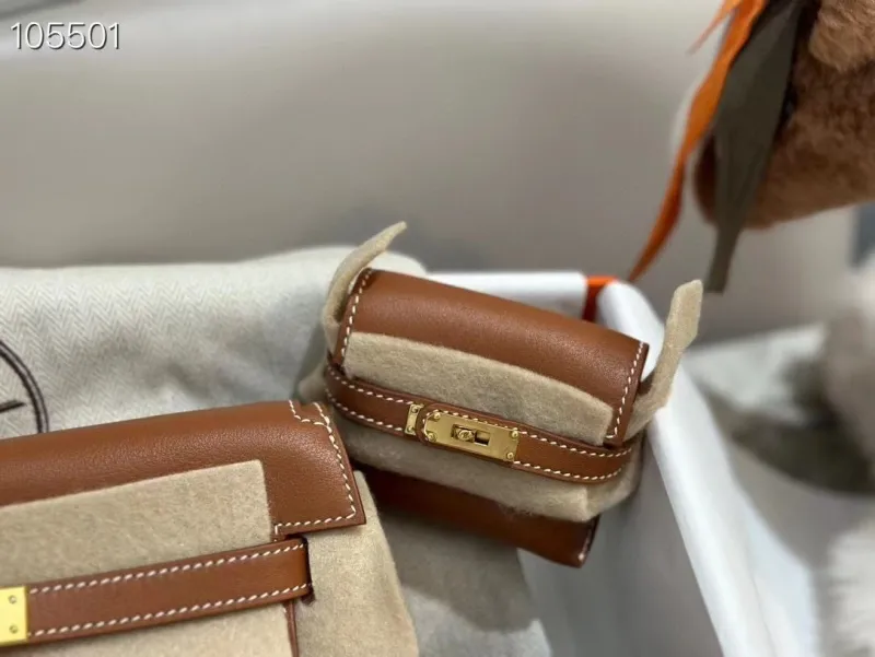 Hermes Brown Leather Kelly Moove Crossbody Bag - Image 4