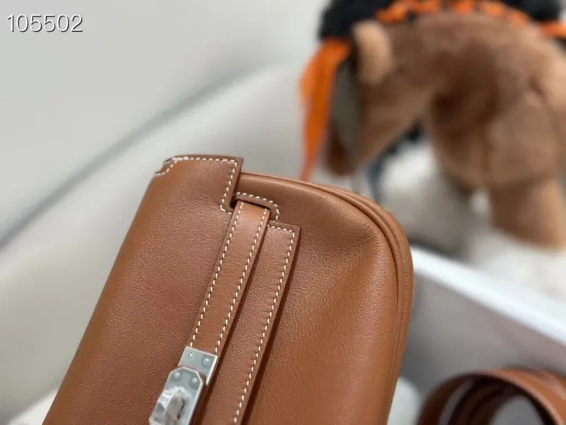 Hermes Brown Kelly Moove Crossbody Bag with Mini Pouch - Image 7