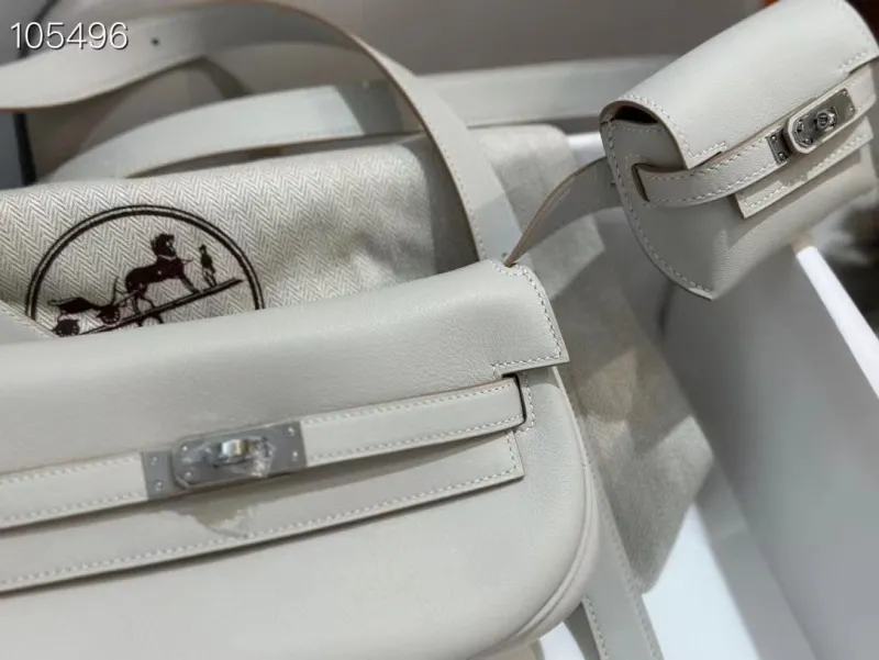 Hermes Kelly Moove Light Gray Shoulder Bag 105496 - Image 3