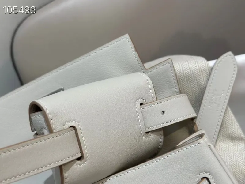 Hermes Kelly Moove Light Gray Shoulder Bag 105496 - Image 8