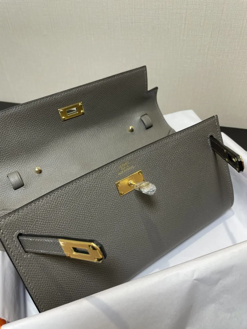 Hermes Gray Kelly WOC Leather Clutch Bag - Image 4