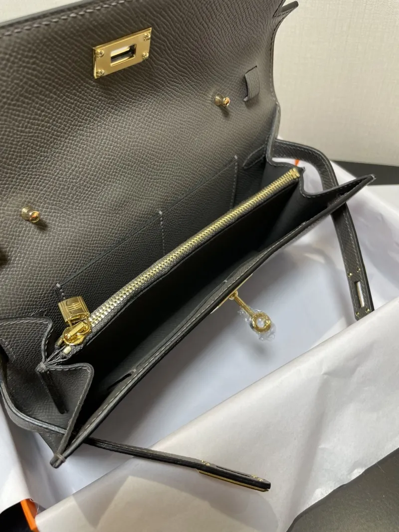 Hermes Gray Kelly WOC Leather Clutch Bag - Image 7