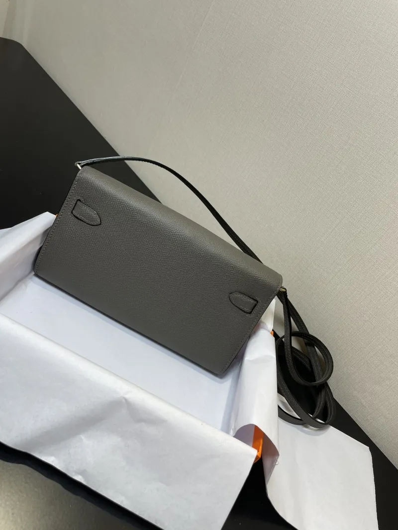 Hermes Gray Kelly WOC Leather Clutch Bag - Image 9