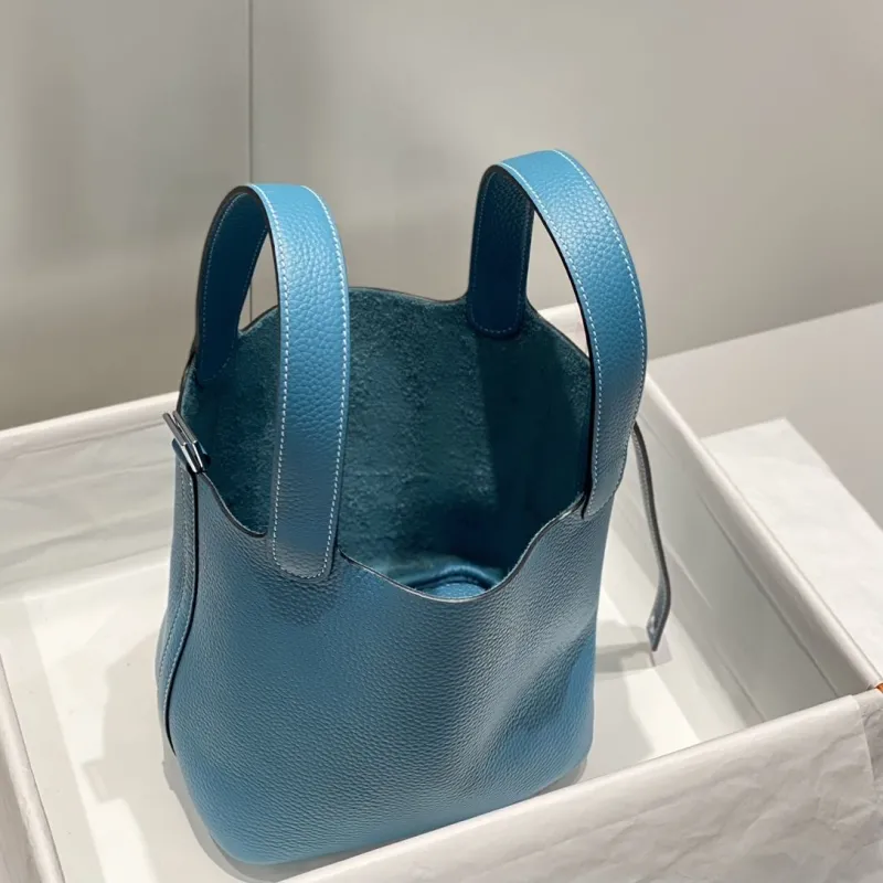 Hermes Blue Picotin Leather Handbag - Image 9