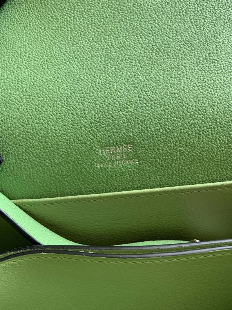 Hermes Green Roulis Leather Crossbody Bag - Image 8