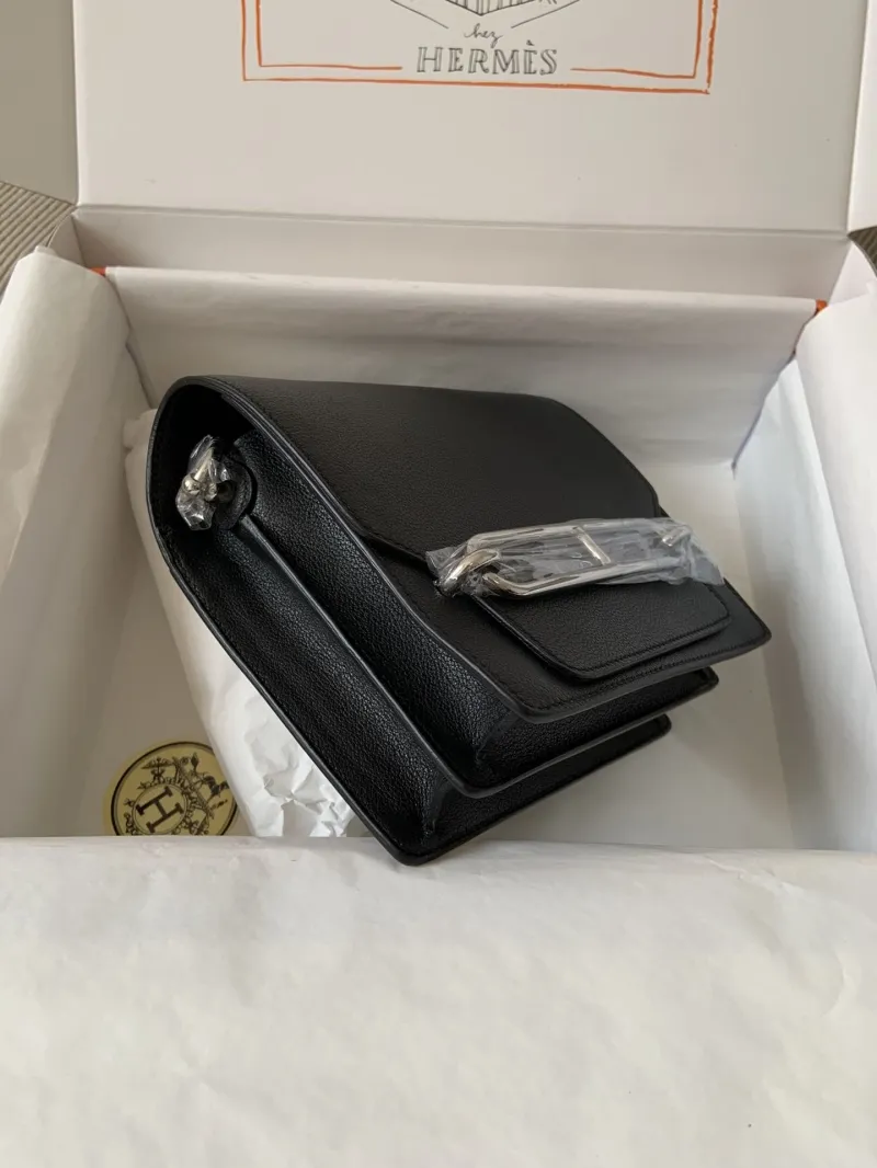 Hermes Black Roulis Leather Crossbody Bag - Image 3