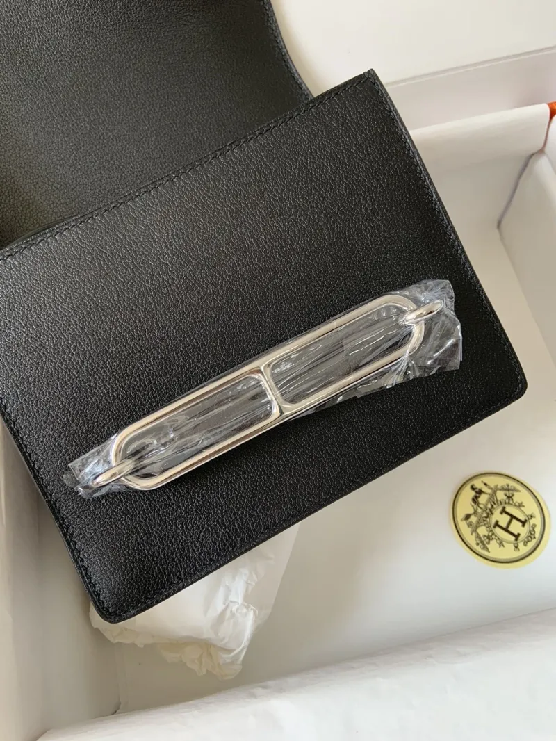 Hermes Black Roulis Leather Crossbody Bag - Image 4