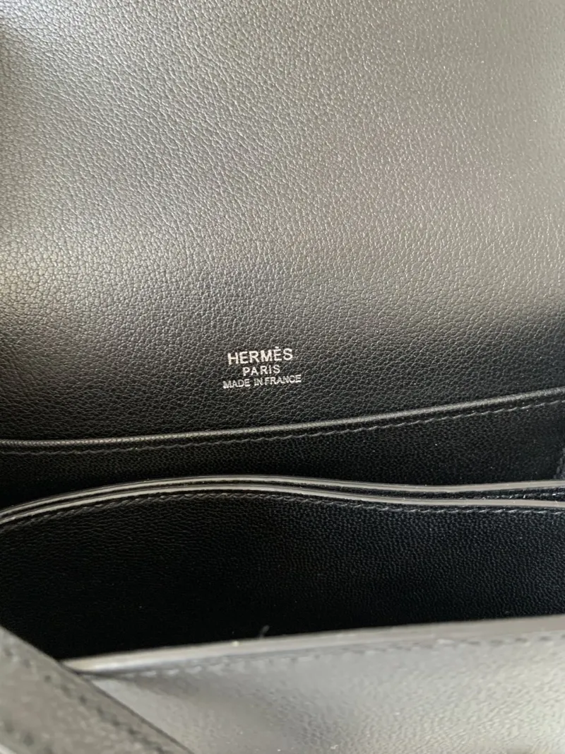 Hermes Black Roulis Leather Crossbody Bag - Image 8