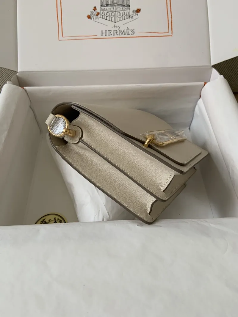 Hermes Cream Roulis Leather Crossbody Bag - Image 3