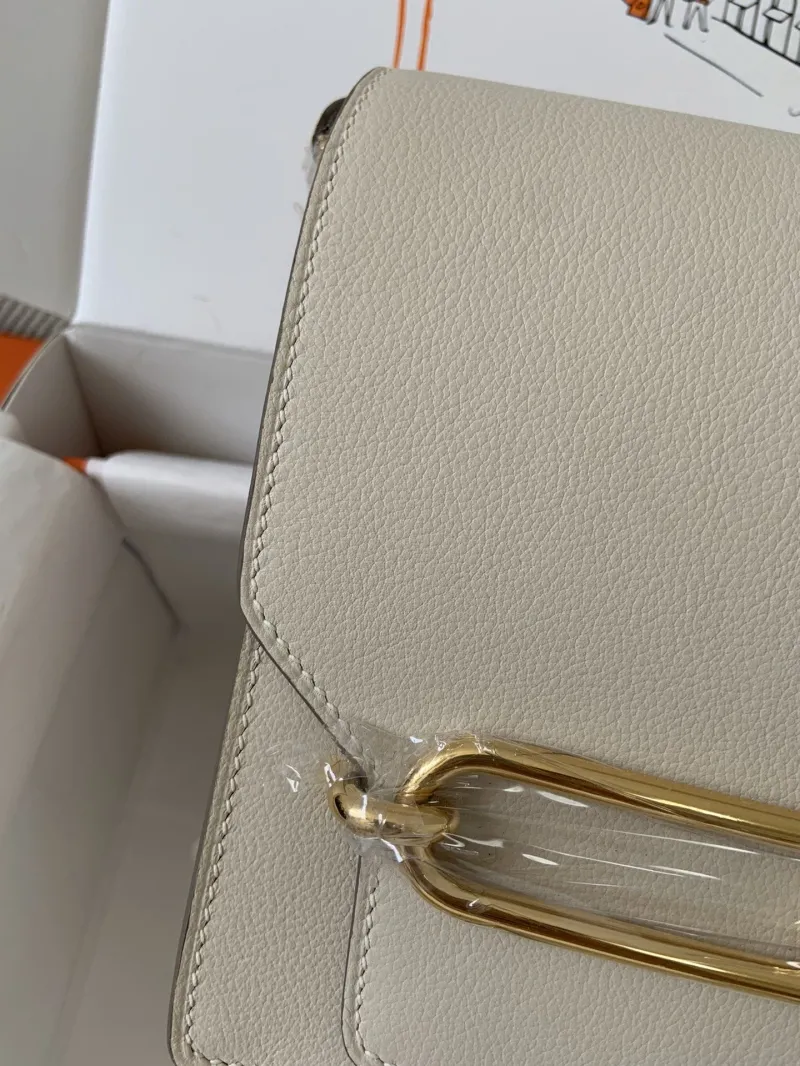 Hermes Cream Roulis Leather Crossbody Bag - Image 5
