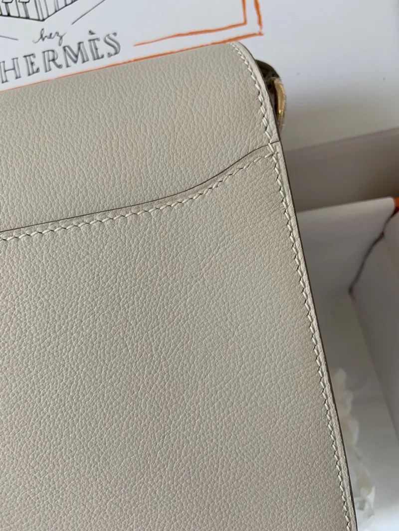 Hermes Cream Roulis Leather Crossbody Bag - Image 6