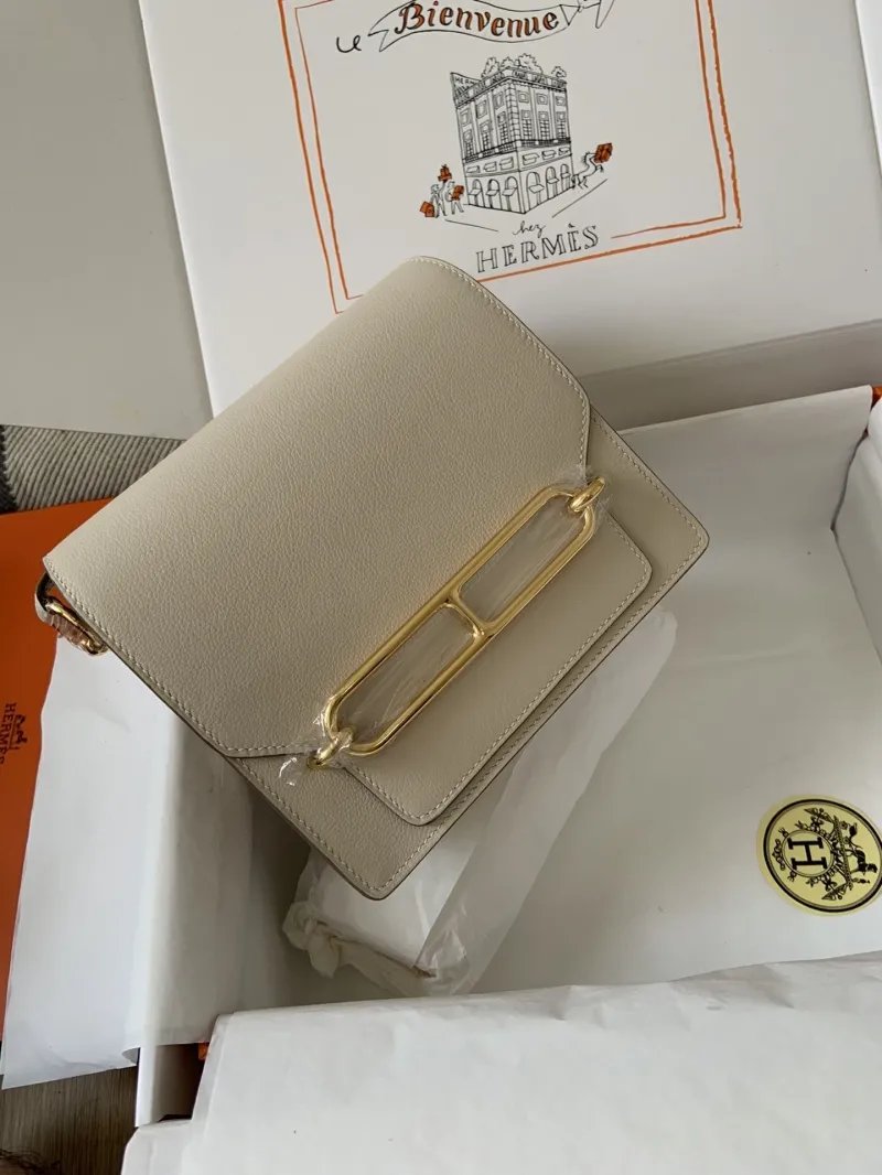 Hermes Cream Roulis Leather Crossbody Bag - Image 9