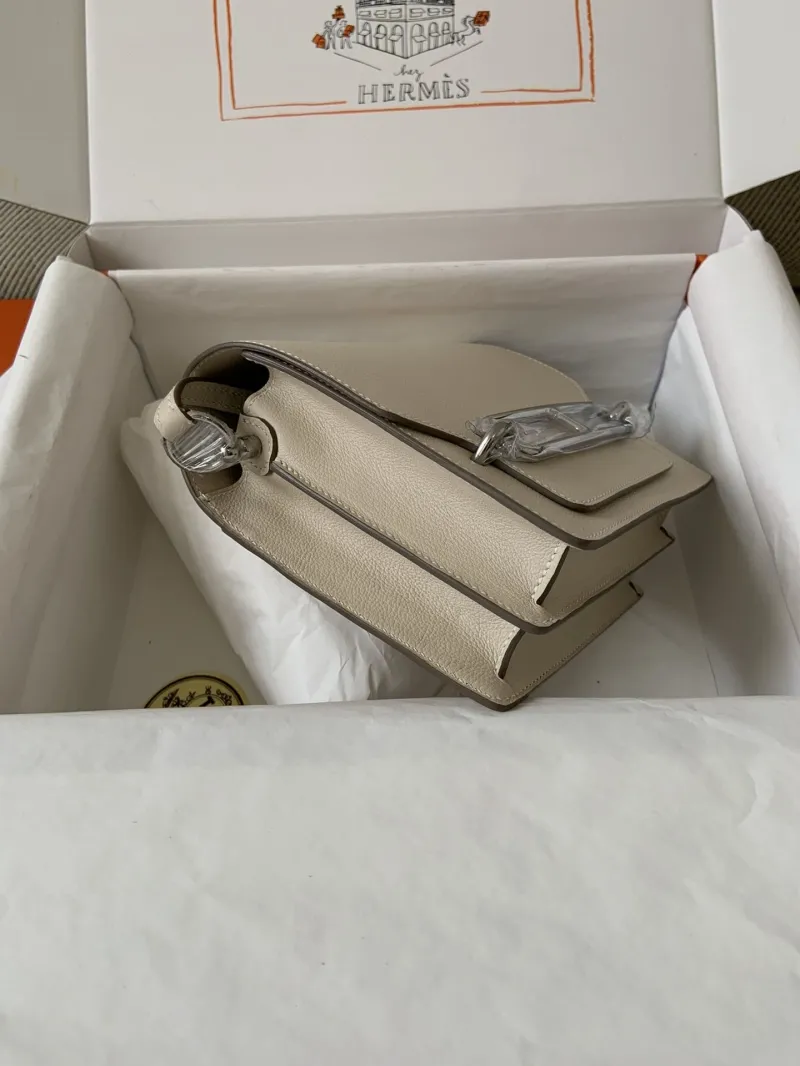 Hermes Beige Roulis Crossbody Bag - Image 3