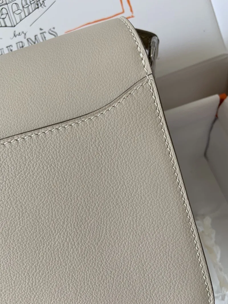 Hermes Beige Roulis Crossbody Bag - Image 6