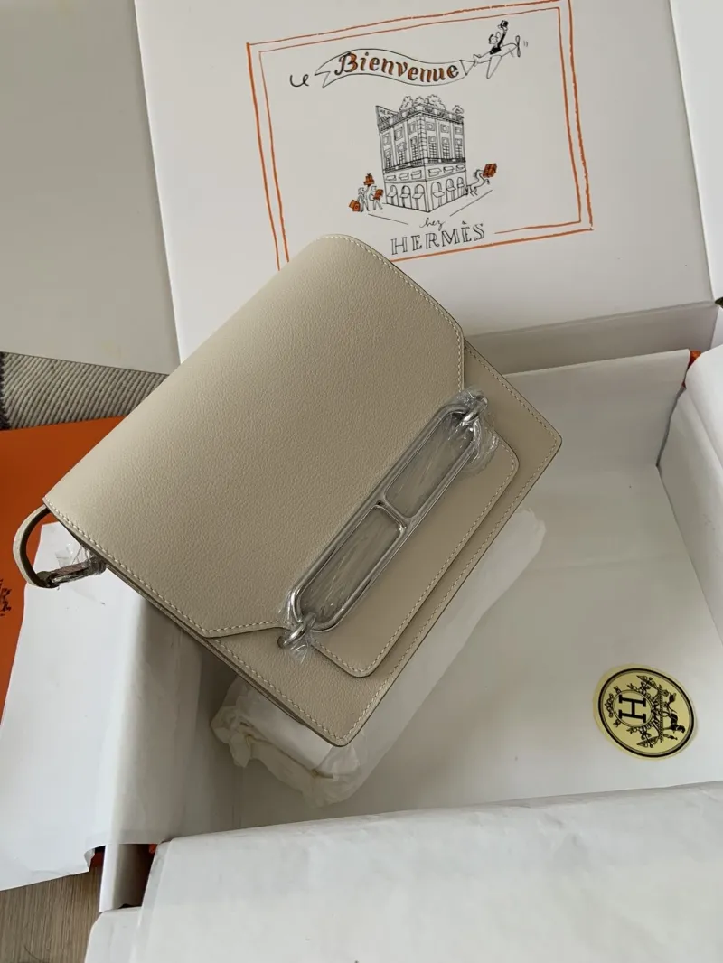 Hermes Beige Roulis Crossbody Bag - Image 9
