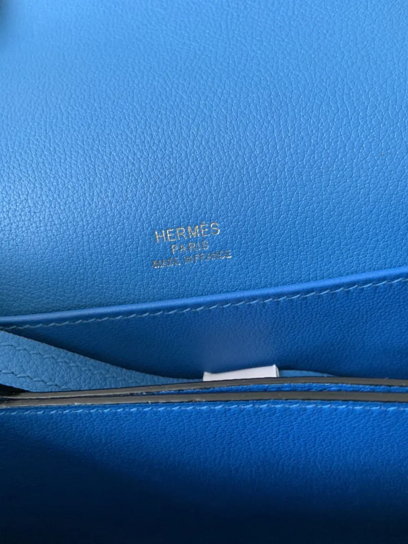 Hermes Blue Roulis Leather Handbag - Image 7