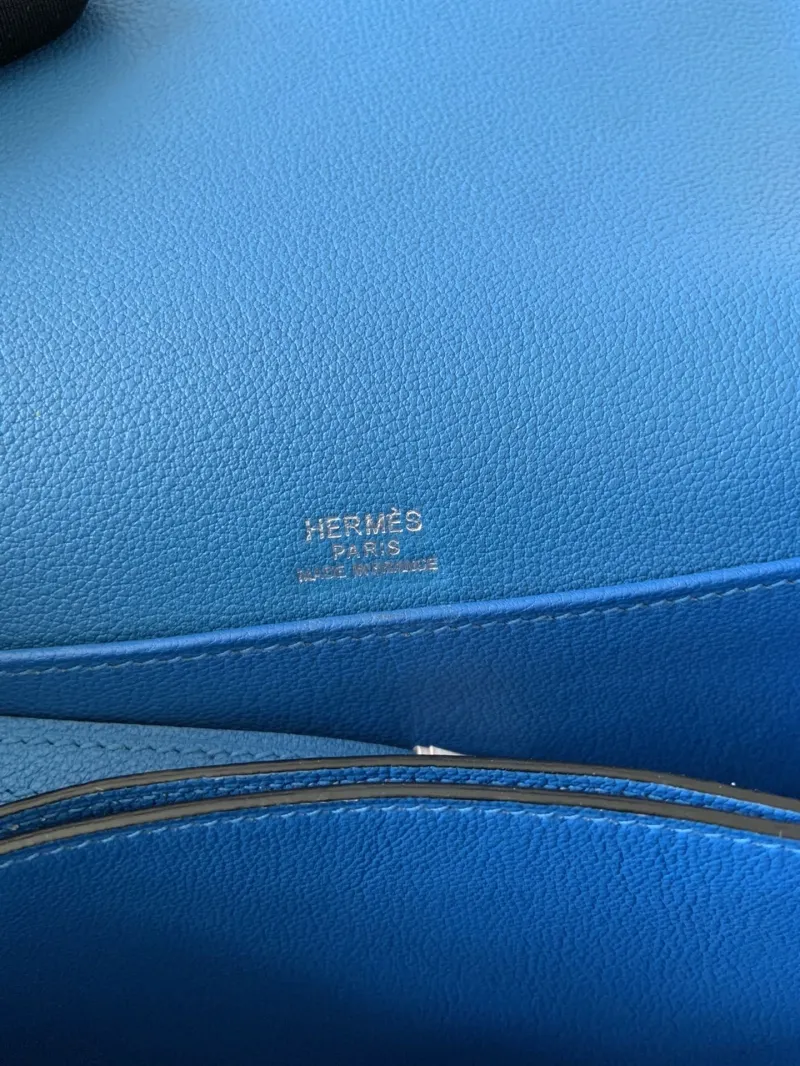 Hermes Roulis 18 Blue Leather Crossbody Bag - Image 7