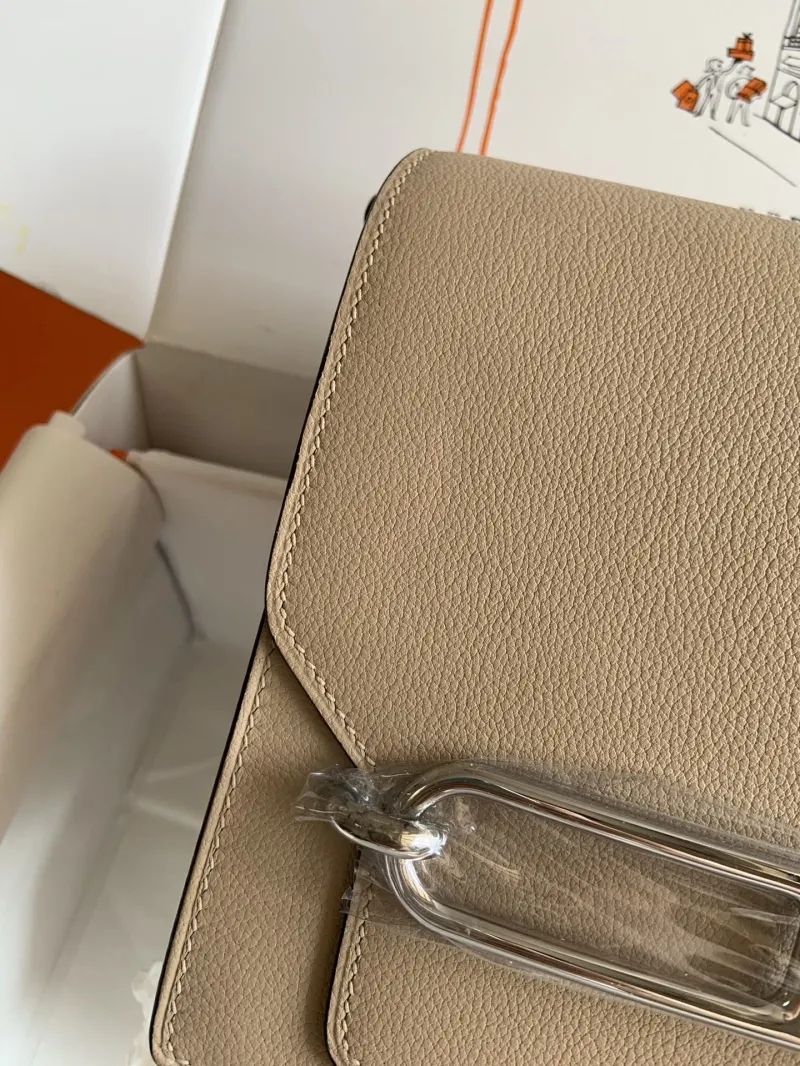Hermes Roulis 21 Beige Leather Crossbody Bag - Image 5