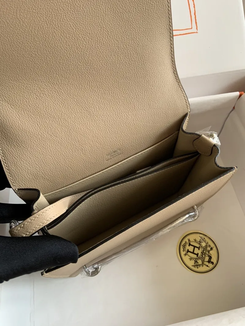 Hermes Roulis 21 Beige Leather Crossbody Bag - Image 7