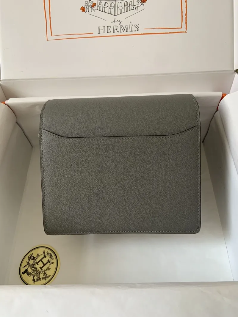 Alternative view of Hermes Roulis Bags-31