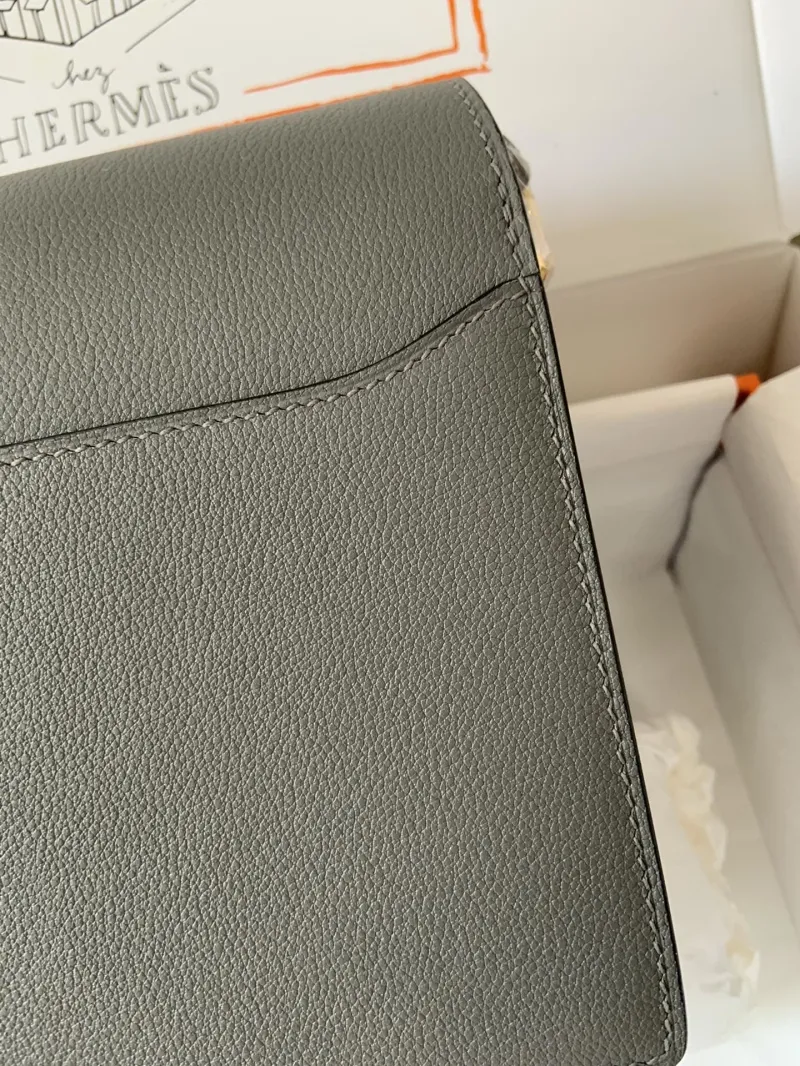 Hermes Roulis 31 Gray Leather Crossbody Bag - Image 6