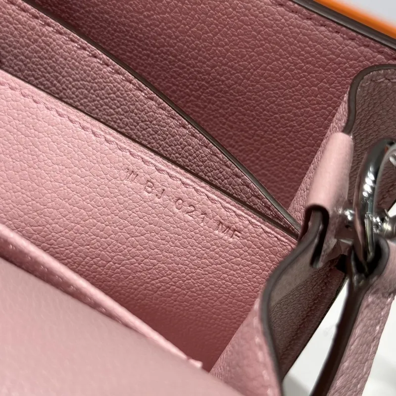 Hermes Pink Roulis Crossbody Bag - Image 8