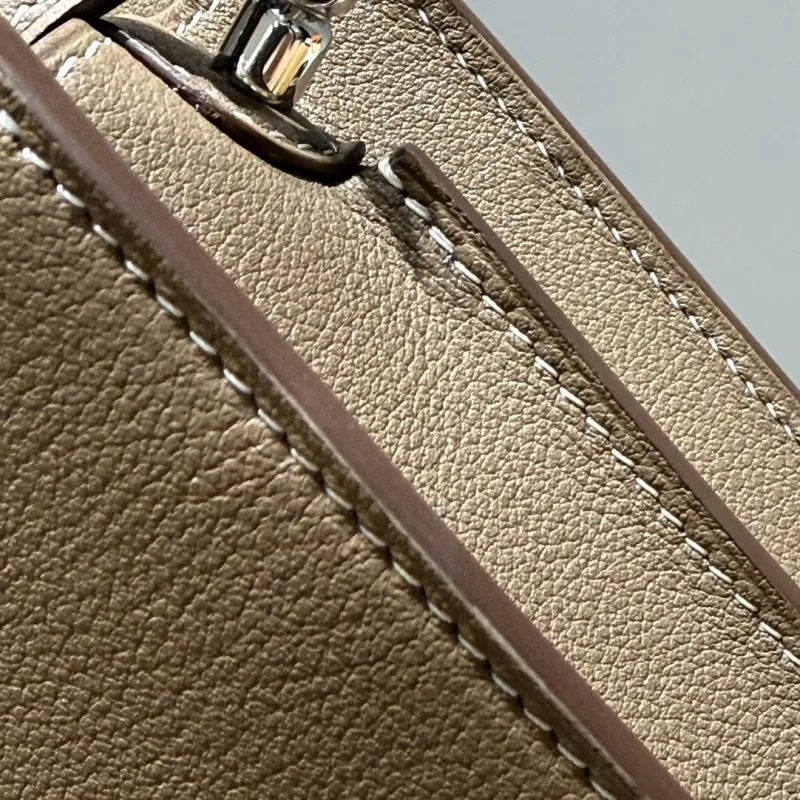 Hermes Taupe Roulis Crossbody Bag - Image 6