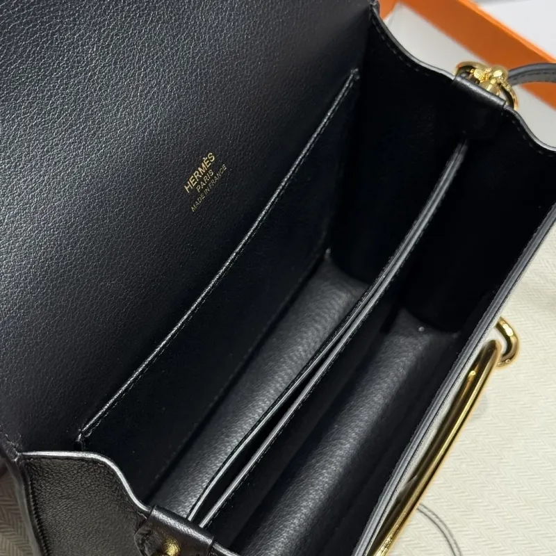 Hermes Black Roulis Crossbody Bag 49 - Image 6