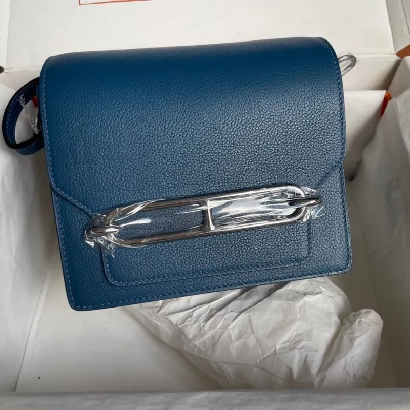 Hermes Blue Roulis Crossbody Bag - Image 3