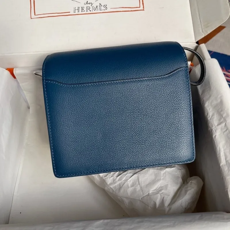 Hermes Blue Roulis Crossbody Bag - Image 4