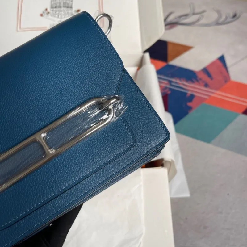 Hermes Blue Roulis Crossbody Bag - Image 5