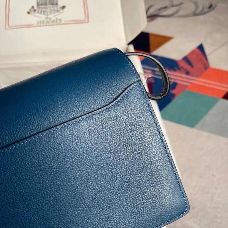 Hermes Blue Roulis Crossbody Bag - Image 6