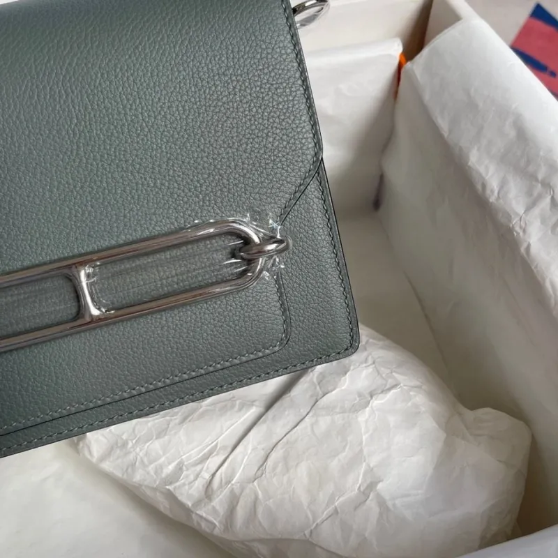 Hermes Roulis Gray Leather Crossbody Bag - Image 5