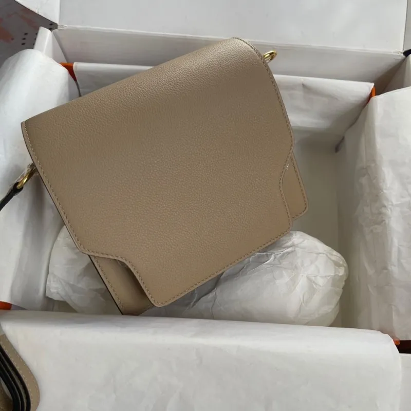 Hermes Beige Roulis Leather Crossbody Bag - Image 9