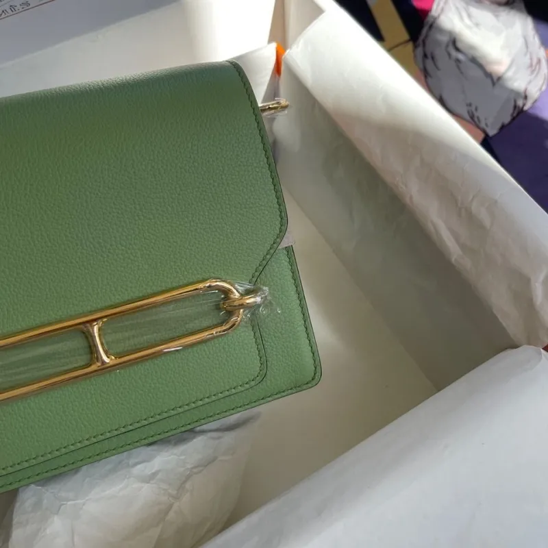 Hermes Green Roulis Leather Crossbody Bag 96 - Image 3