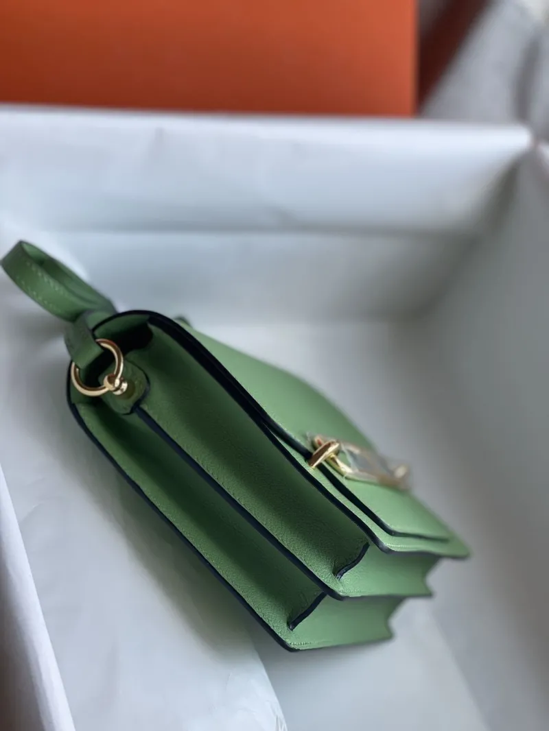 Hermes Green Roulis Crossbody Leather Bag - Image 4