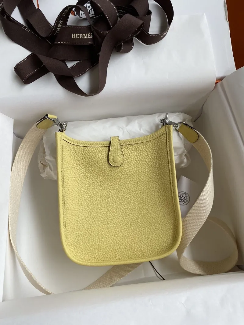 Alternative view of Hermes Satchel Bags-5