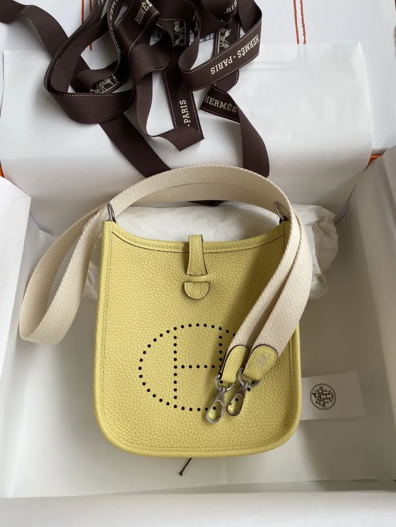 Hermes Pale Yellow Leather Crossbody Bag - Image 9
