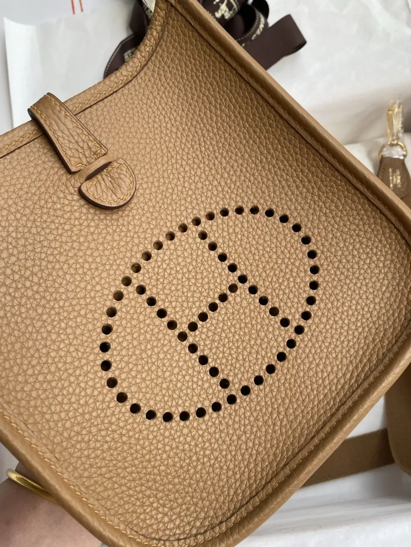 Hermes Tan Crossbody Satchel Bag - Image 5
