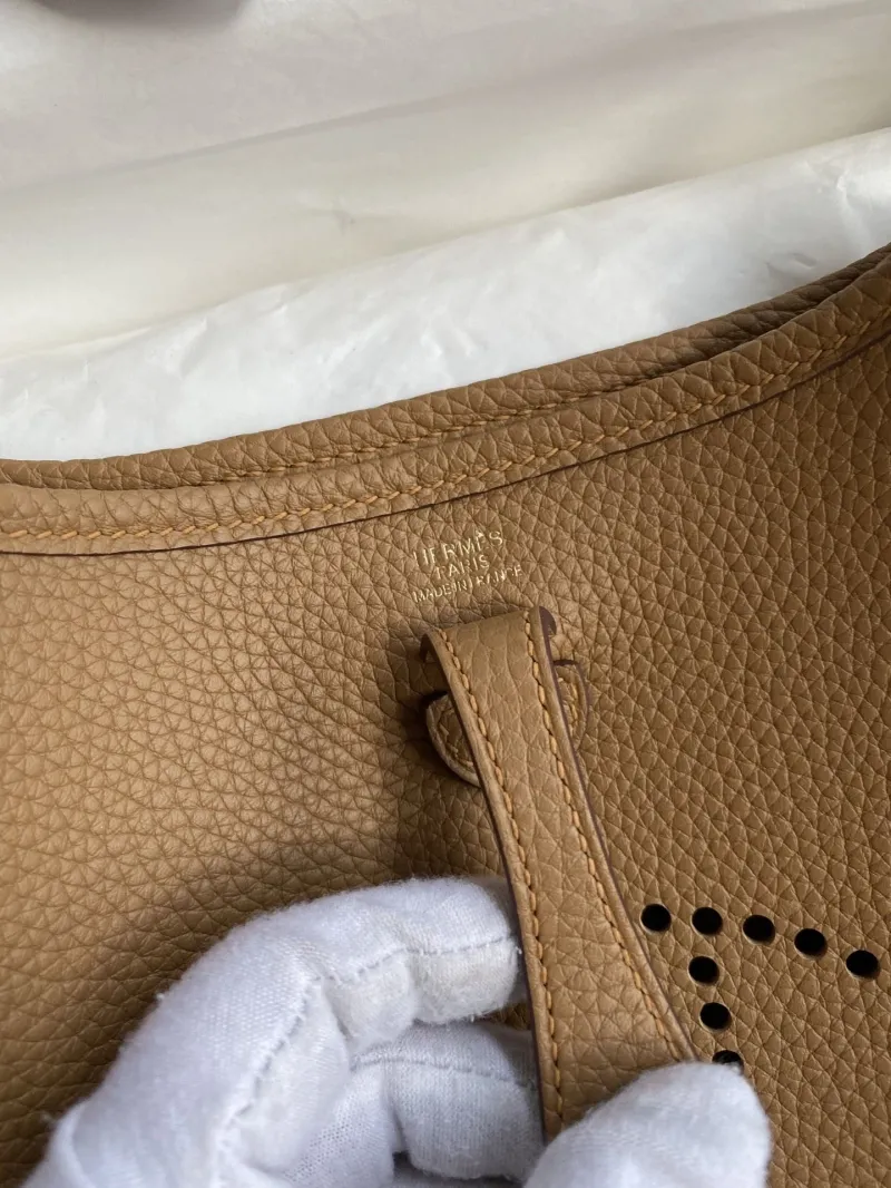 Hermes Tan Crossbody Satchel Bag - Image 6