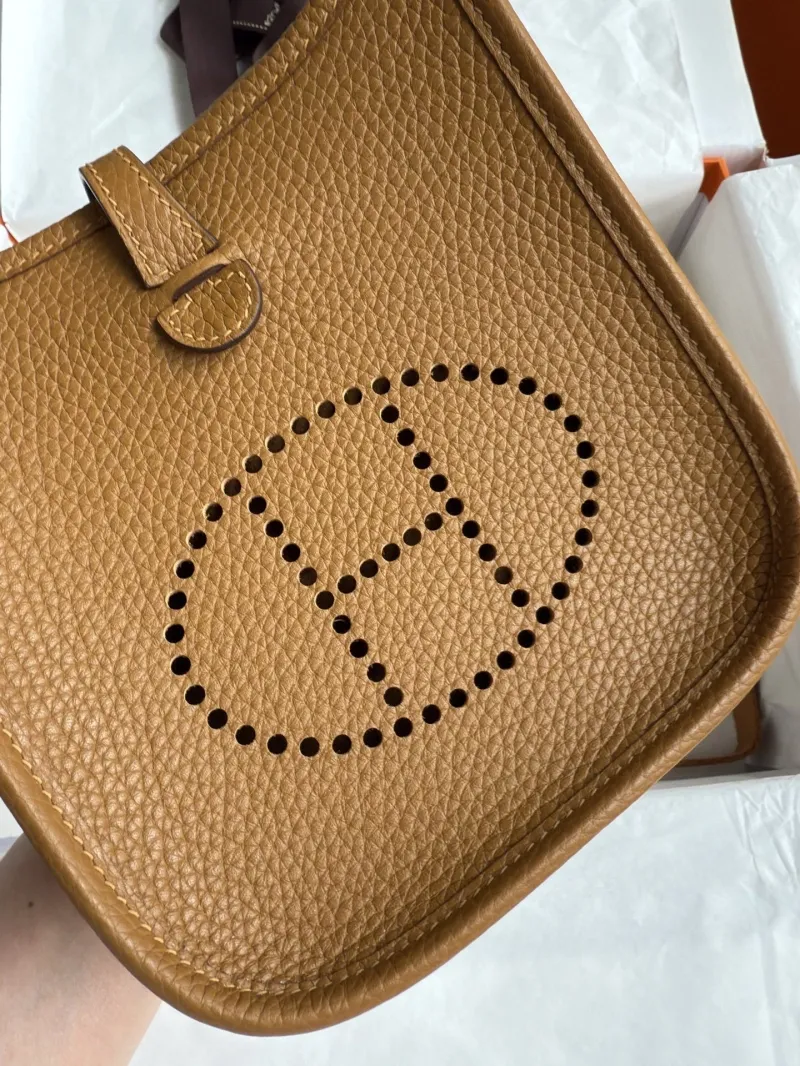 Hermes Tan Leather Crossbody Satchel Bag - Image 4