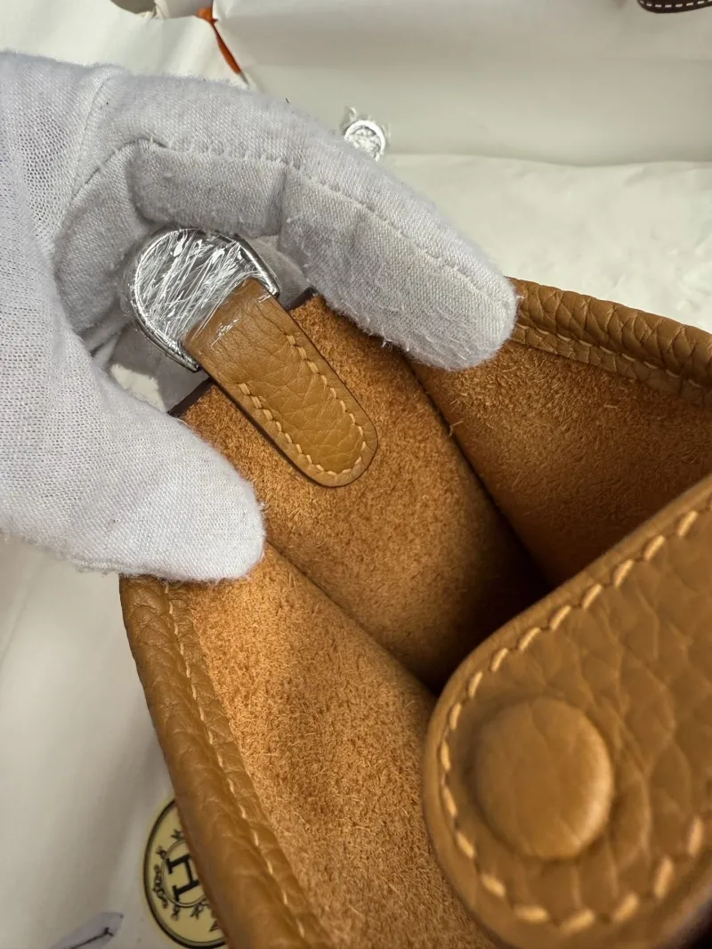 Hermes Tan Leather Crossbody Satchel Bag - Image 8