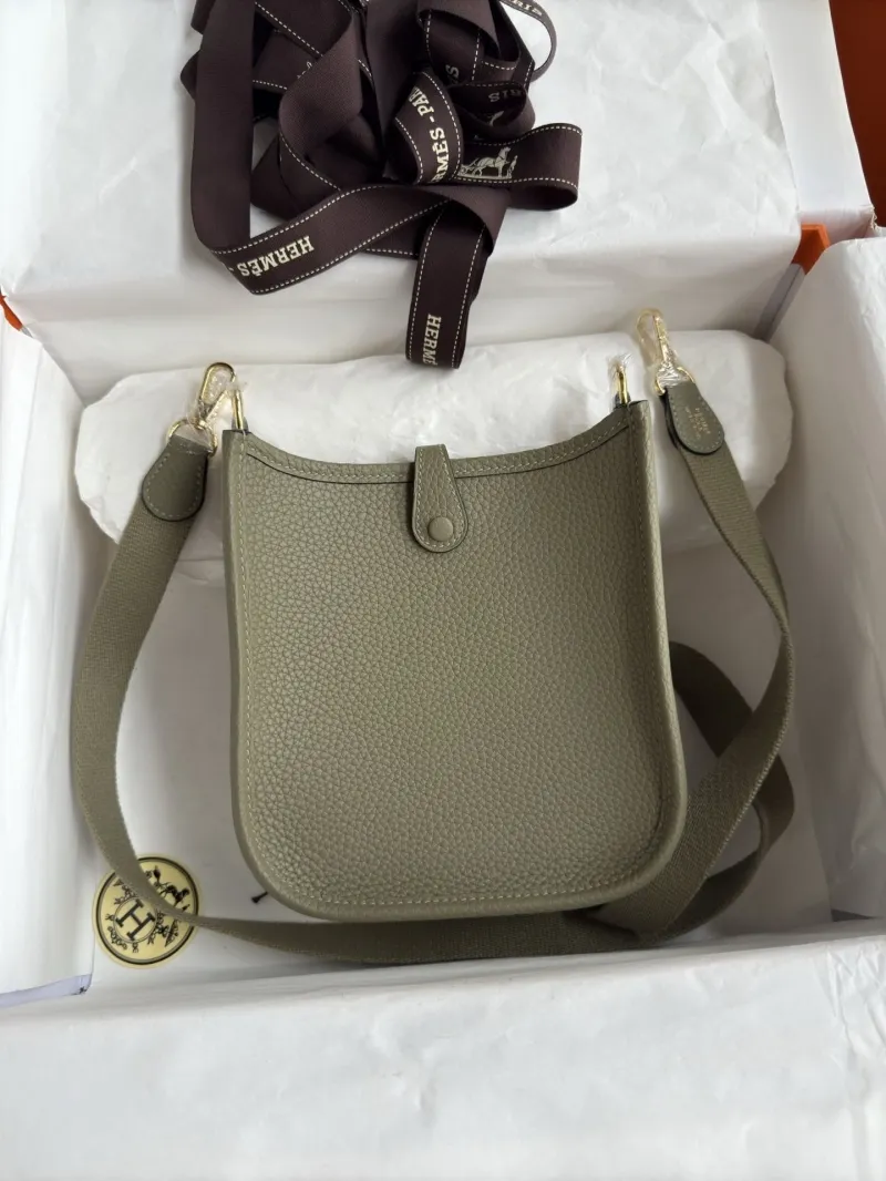 Alternative view of Hermes Satchel Bags-10