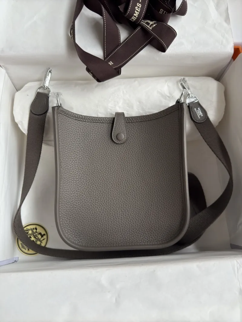 Alternative view of Hermes Satchel Bags-11
