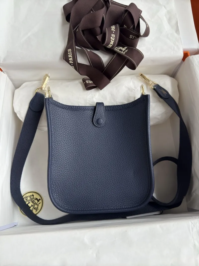 Alternative view of Hermes Satchel Bags-12