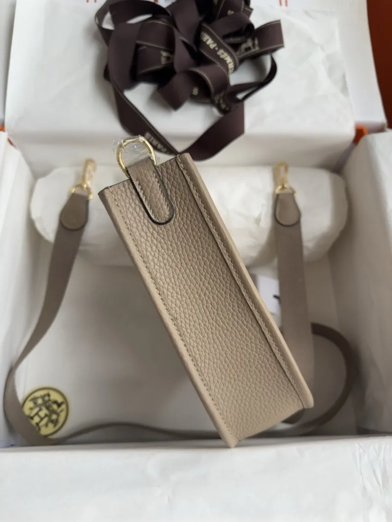 Hermes Taupe Leather Crossbody Satchel Bag - Image 3